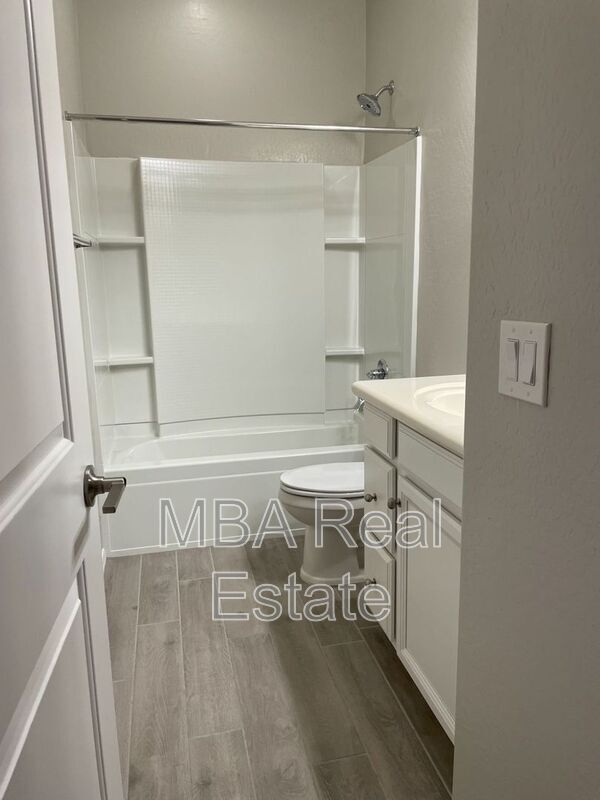 Building Photo - 14870 W Encanto Blvd