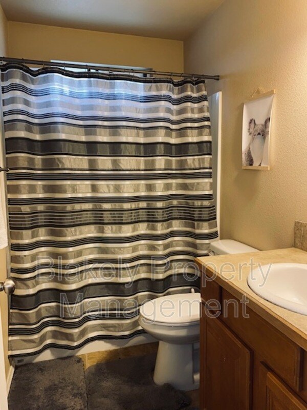 Building Photo - 2923 W Lemhi St