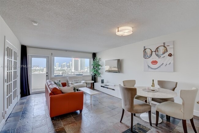 Building Photo - 401 Golden Isles Dr