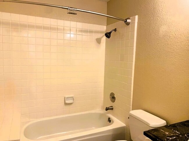 Building Photo - Charming Single-Story Duet in Danbury Park – Prime Location Across from Orloff Park!