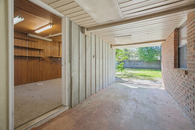 Building Photo - 5471 Buena Vista Ave