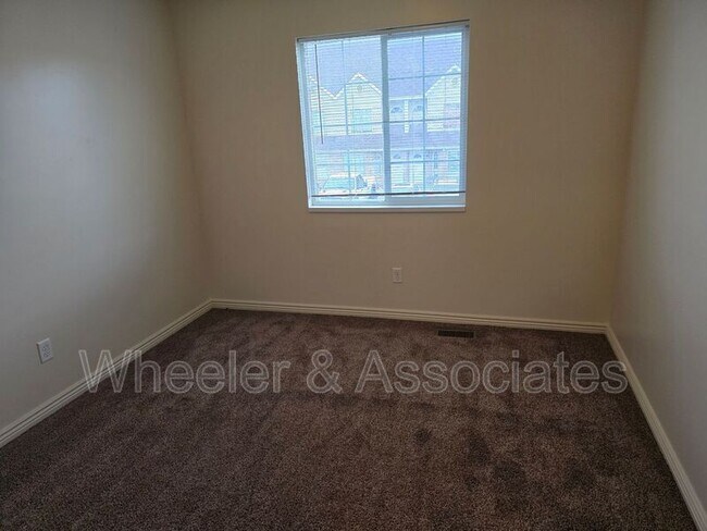 Building Photo - 1045 S 1200 W