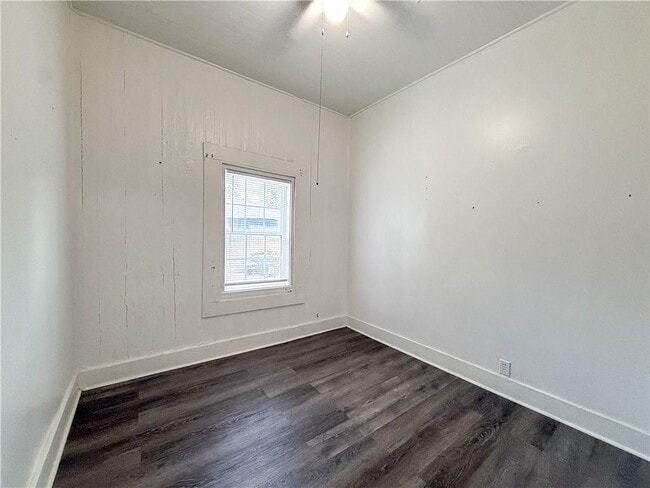 Building Photo - 63 Macks St
