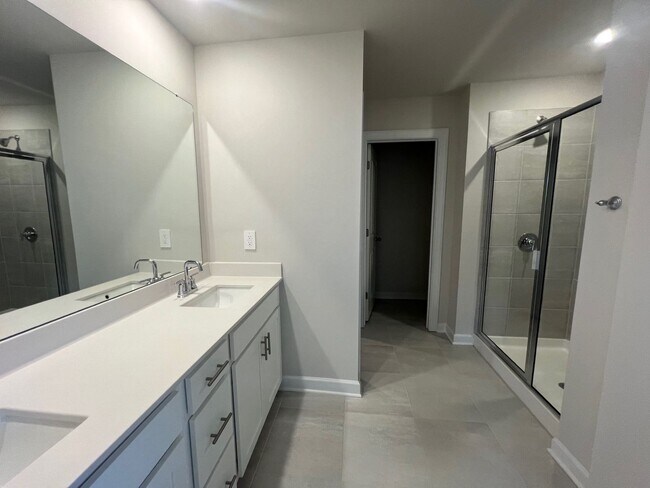 Building Photo - BRAND NEW - 3 Bed/2.5 Bath Home - Conover ...