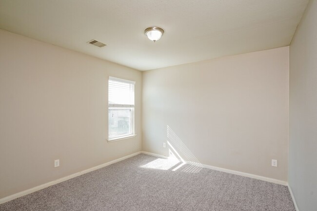 Building Photo - 21815 Octavia Way