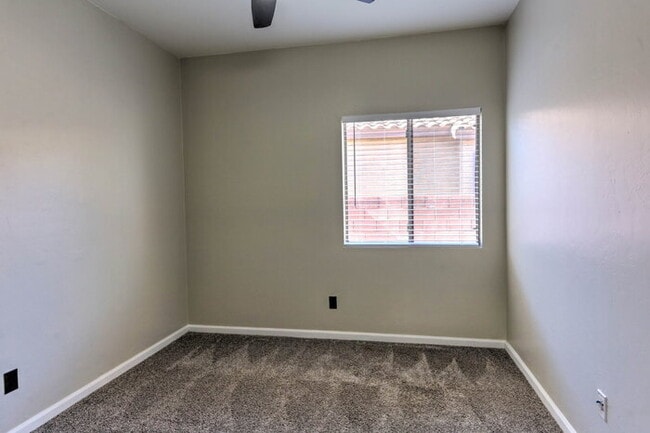 Building Photo - Rancho Sahuarita