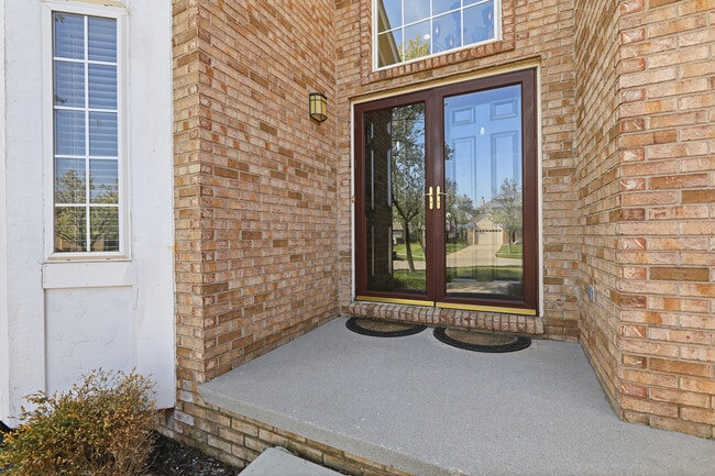 Building Photo - 26493 Isleworth Point