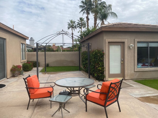 Building Photo - 75875 Sarazen Way