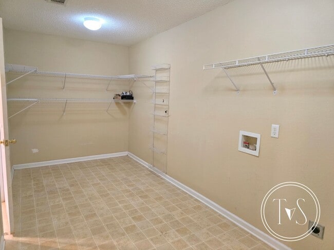 Building Photo - 139 Wax Myrtle Ct
