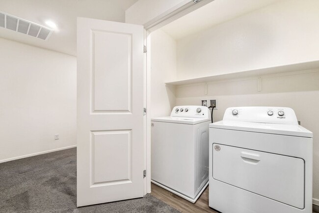 Building Photo - Modern West Henderson Townhome with Sleek Upgrades & Smart Home Features!
