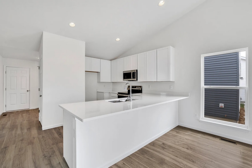 Building Photo - 728 Courtshire Crossing