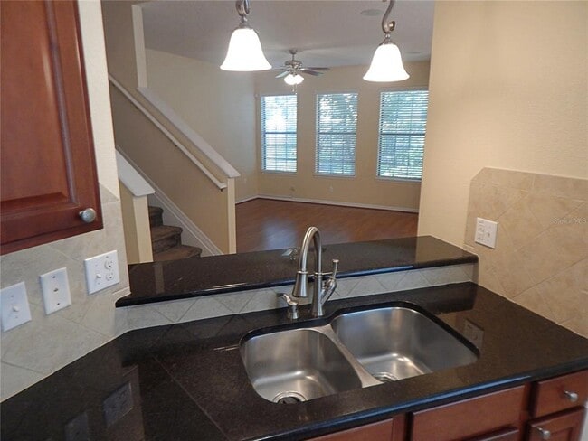 Building Photo - 16618 Kingletside Ct