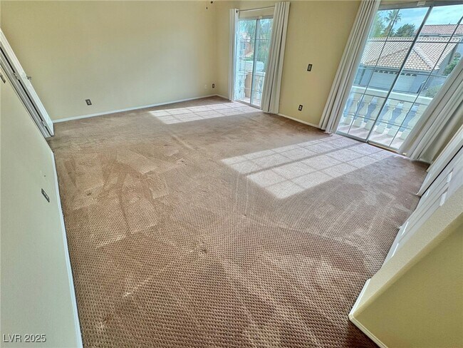 Building Photo - 8240 Tivoli Cove Dr