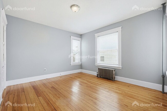 Building Photo - 121 Delmont Ave