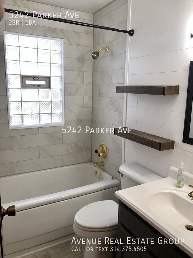 Building Photo - 5242 Parker Ave