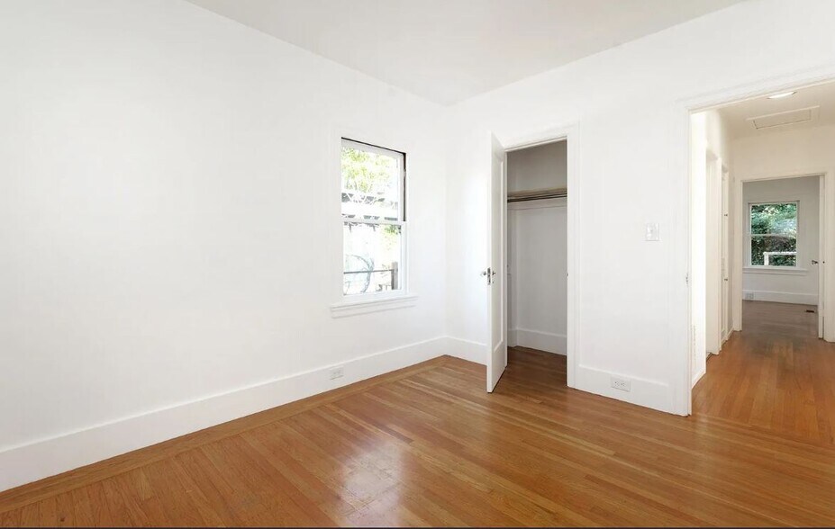 Building Photo - 49 Beverly Rd