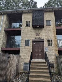 Building Photo - 8030 Ditman St