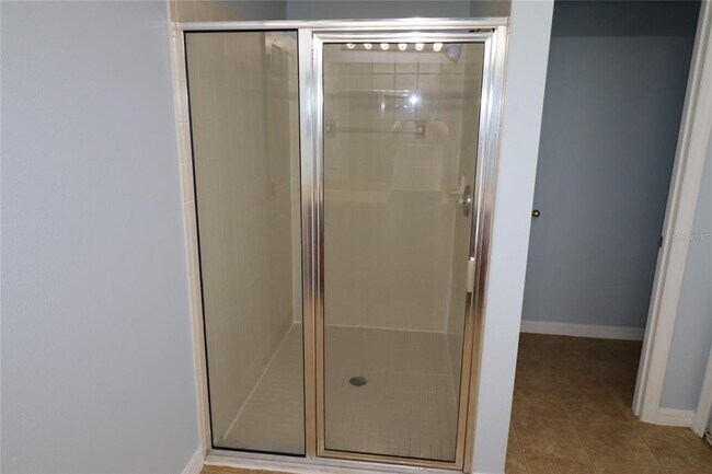 Building Photo - 324 Red Kite Dr
