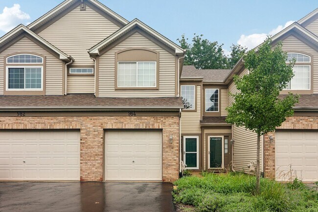 Building Photo - 984 Park Hill Cir