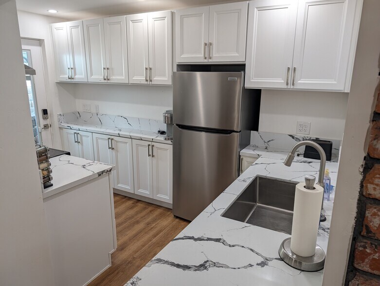 Building Photo - 10911 Sunray Pl