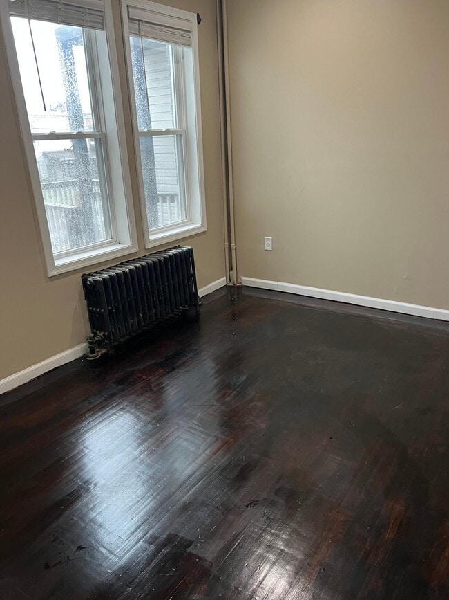 Building Photo - 525 Normandy Ave