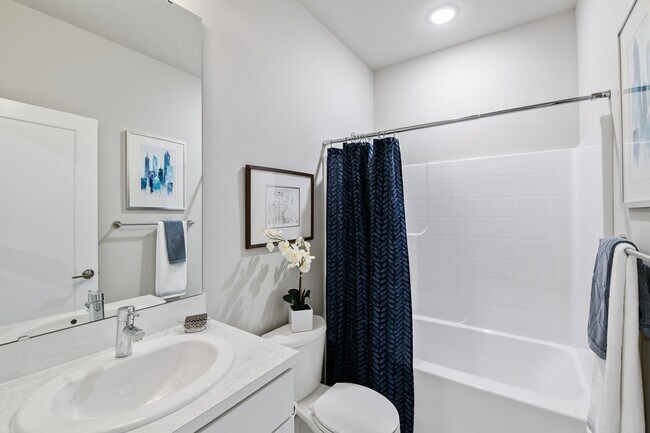 Building Photo - 1806 Sf  | 4 Bedrooms 3.5 Baths  | $3,750