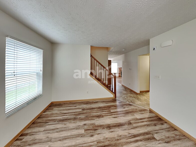 Building Photo - 3852 Winding Twig Dr