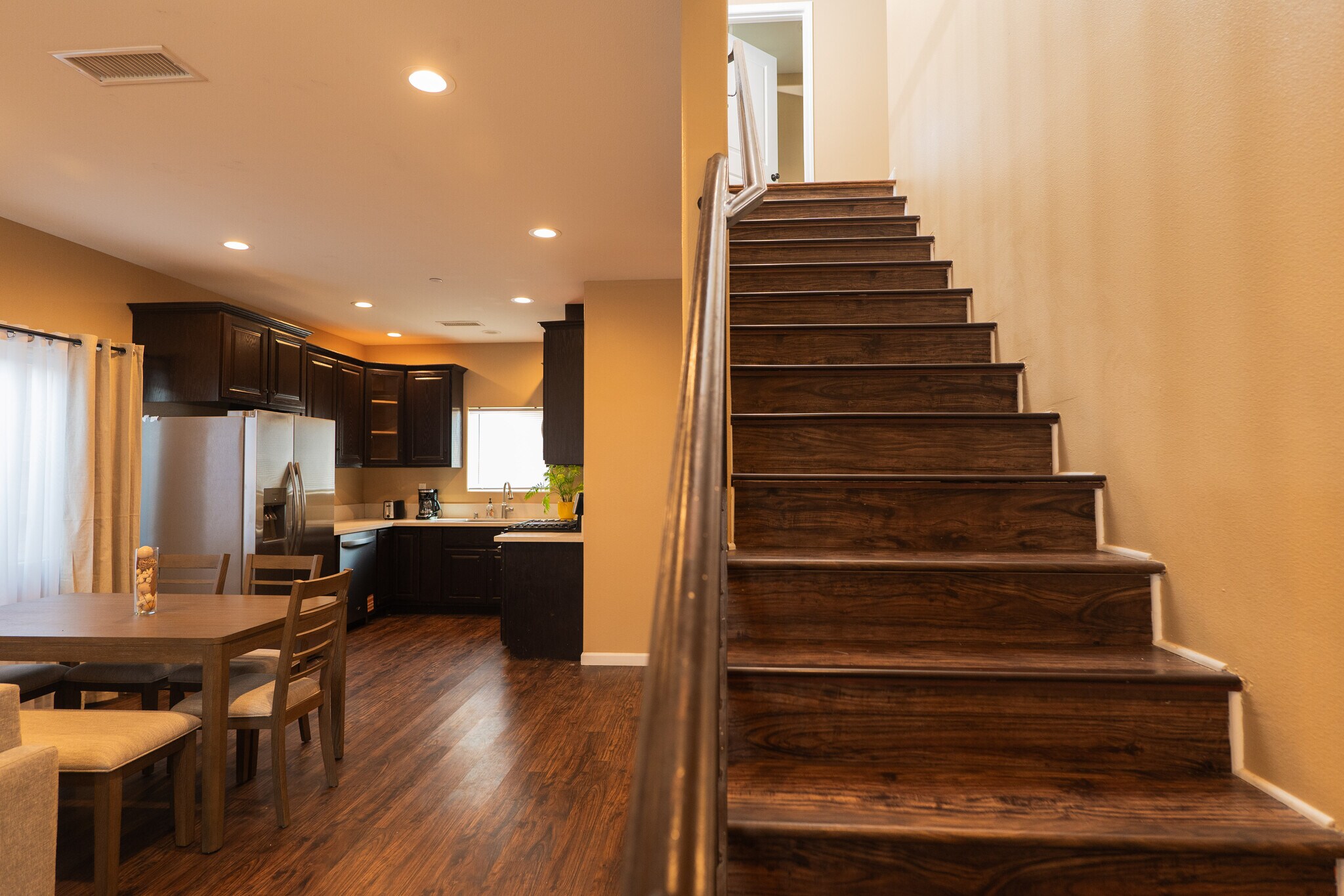 Living room & Kitchen - 938 S Bernal Ave