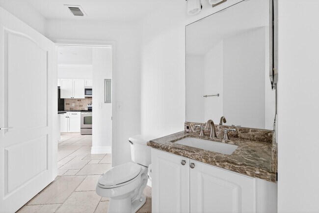 Building Photo - 11015 Legacy Ln