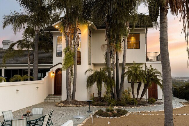 Building Photo - 6060 La Goleta Rd