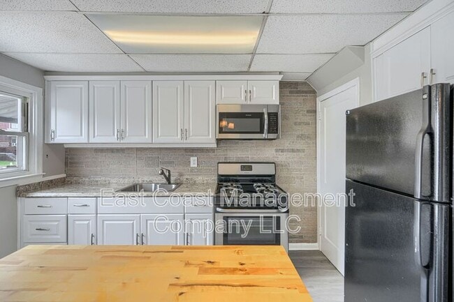 Building Photo - 2230 Coralthorn Rd