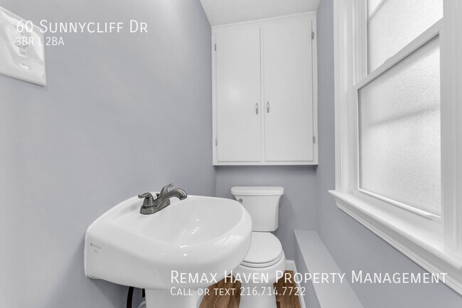 Building Photo - 60 Sunnycliff Dr
