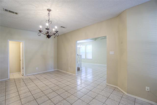 Building Photo - 2218 Meadowstone Dr