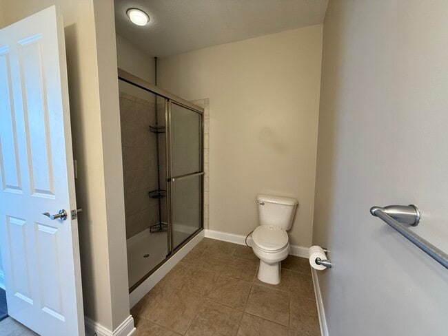 Building Photo - Charming 2 beds 2 baths in Columbus!