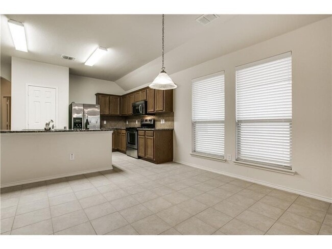 Building Photo - Welcome Home 3-2-2 Melissa ISD