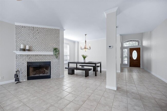 Building Photo - 4033 Canyon Glen Cir