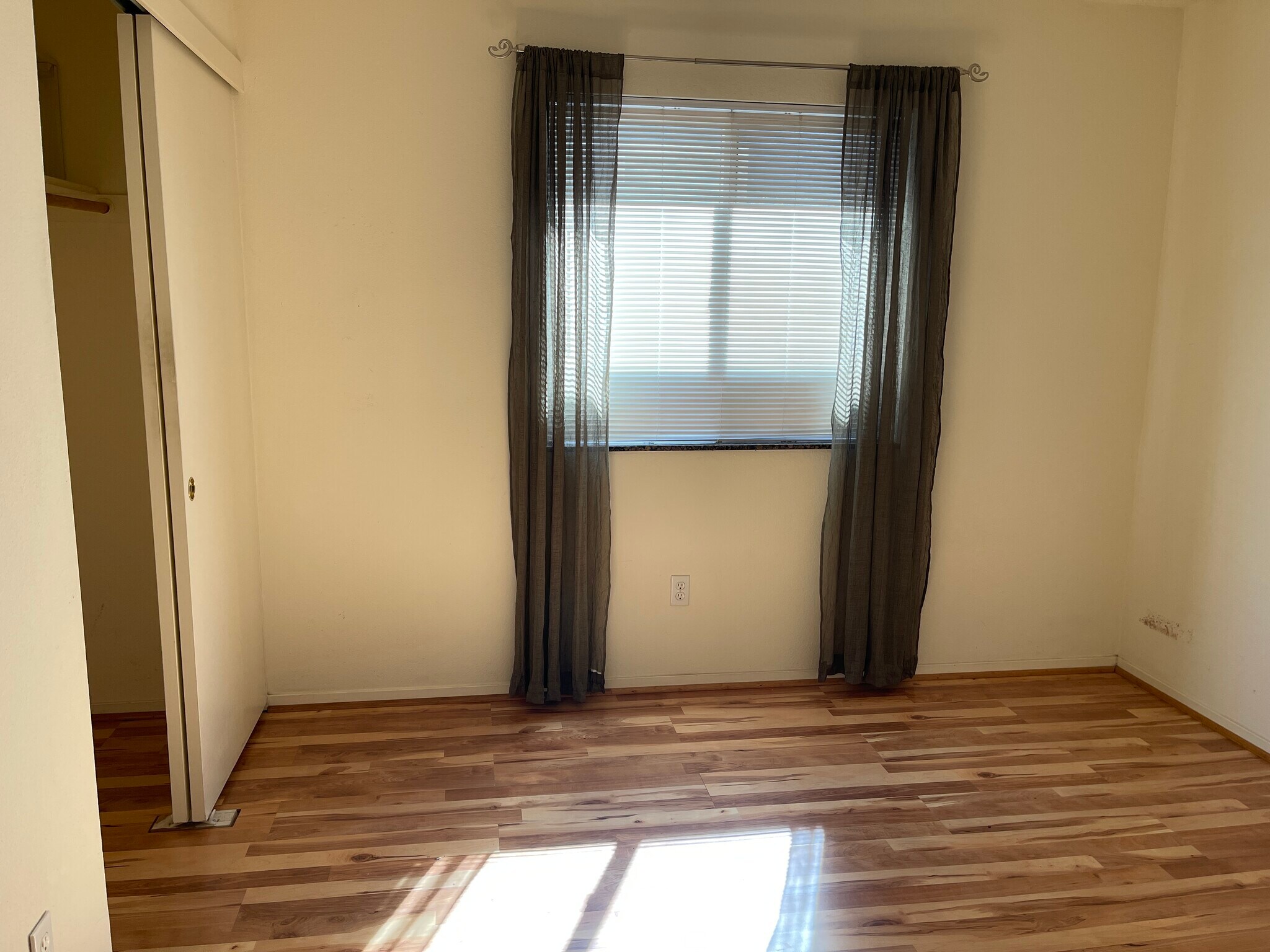 Bedroom 3 - 3870 Graham Island Rd