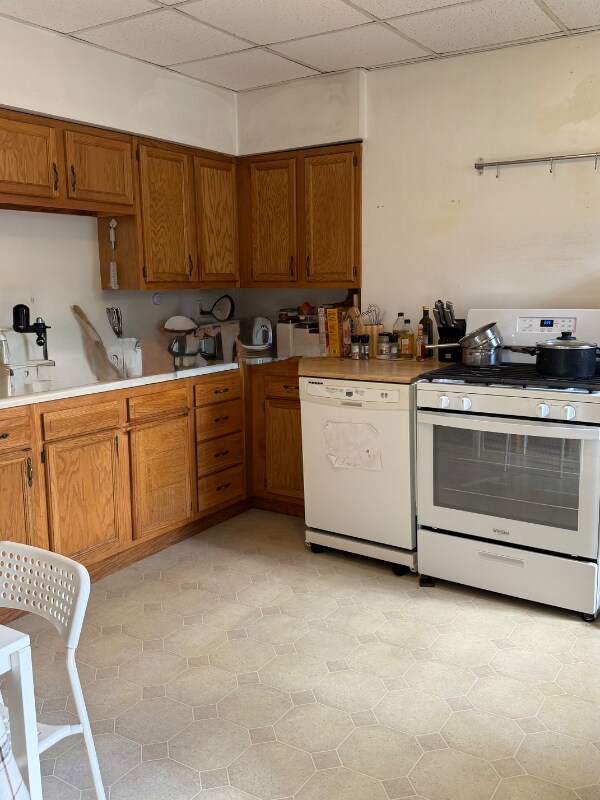 Building Photo - 5430 Baywood St