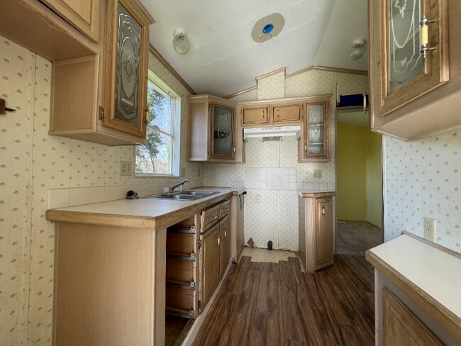 Building Photo - 119 Ray Cir