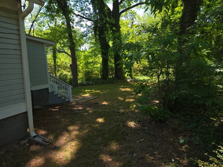 Building Photo - 1440 Fulton Ave