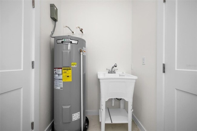 Building Photo - 13 Polar Ct