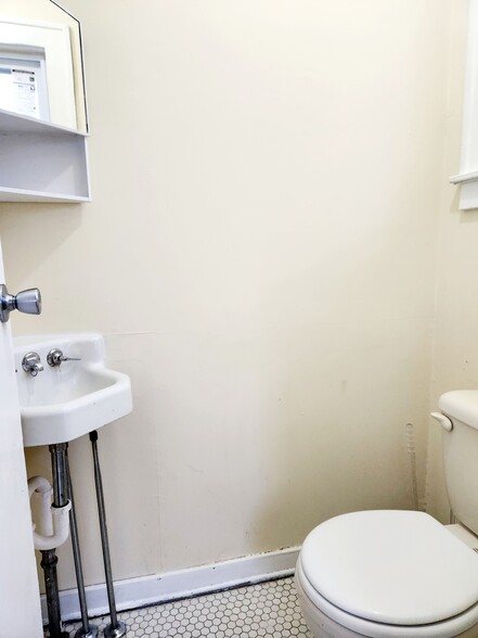 Half Bath - 1638 Alpine Ave NW