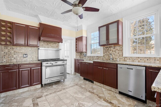 Building Photo - 1146 North Ave