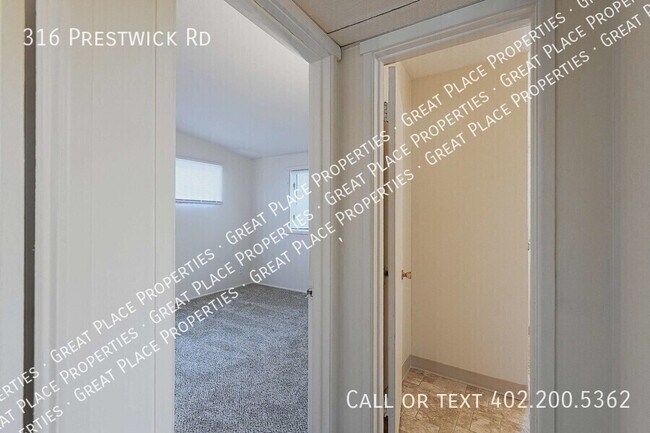 Building Photo - 316 Prestwick Rd