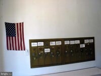 Building Photo - 50 N 67th St