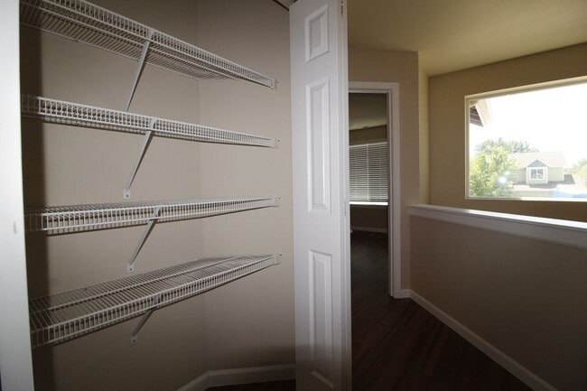 Building Photo - Charming 3-Bedroom townhouse with Garage &...