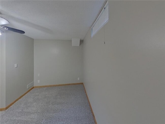 Building Photo - 8903 Sequoia Rd