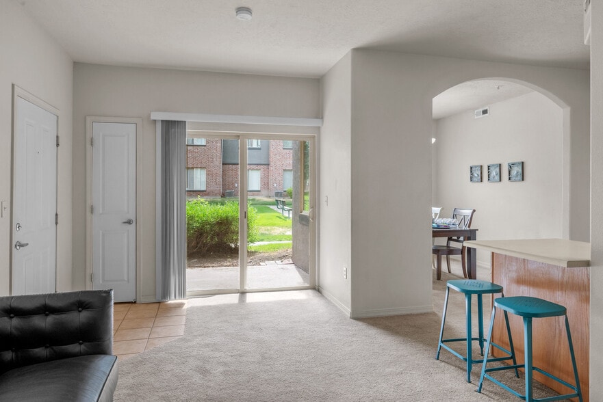 Building Photo - Pleasant Springs Apartments