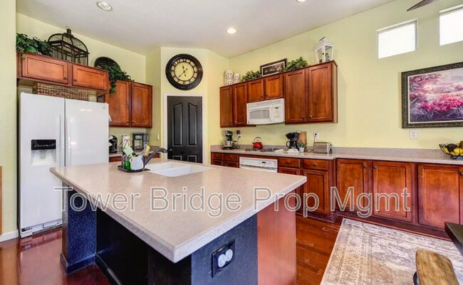 Building Photo - 42 Striped Moss Ct