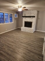 Building Photo - 127 B St